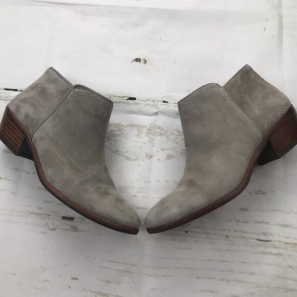 Sam Edelman Petty Taupe Gray Suede Low Heel Ankle Booties womens 6 - Picture 1 of 8